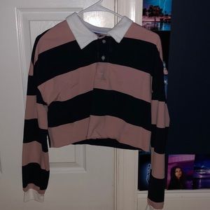 never used, also didn’t have the colors but its a light pink and a navy blue